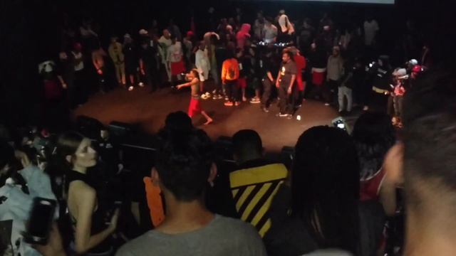 XXXtentacion "Look At Me" live in LA смотреть онлайн