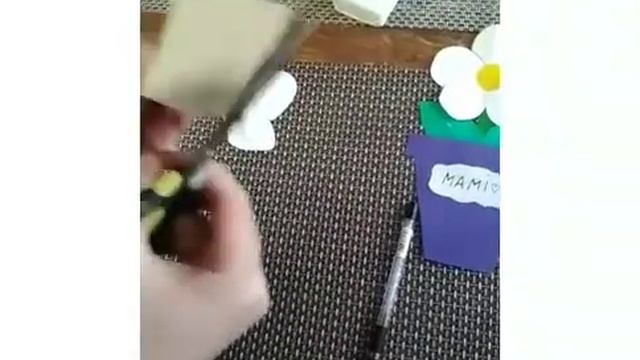 Квіти в глечику. Подарунок мамі. Поробки для дітей. Школа. Садок. смотреть онлайн