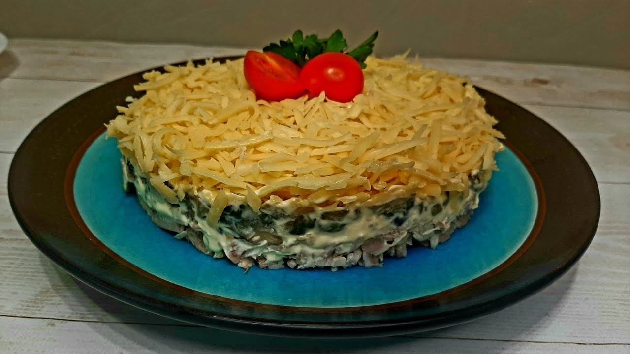 СЛОЕНЫЙ САЛАТ со свининой и грибами. Сытный. Зимний. Мужской.