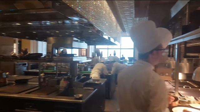 Chef Oscar Wijaya at Caprice Hongkong in Four Season Hongkong ** Star Michelin смотреть онлайн