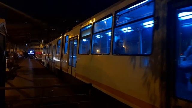 The V3A-93 #191 tram (route 10) leaves Bd. Banu Manta station смотреть онлайн