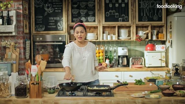 Red rice, Orange and Walnut Salad | Cafe Maria | S3 Ep14 смотреть онлайн