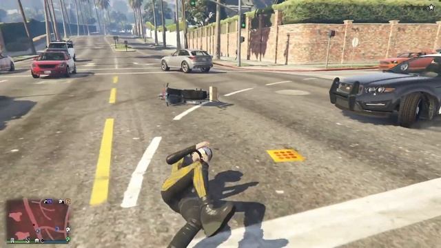 When my friend doesn't use mods in GTA 5 Online смотреть онлайн