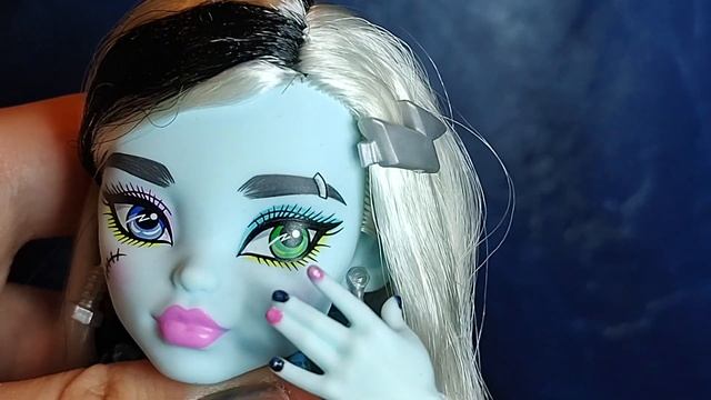Rating all of my G3 Frankie Stein dolls🖤Adult collector rambles смотреть онлайн