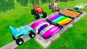 Гигантская Радужная квадратная Яма против Больших и маленьких машинок Молнии Маккуин и Pixar