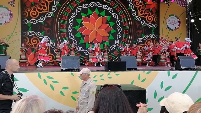 Народные танцы