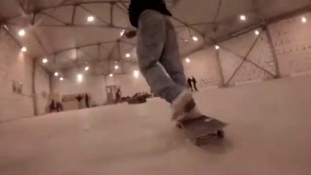 Winter skateboarding in Odessa смотреть онлайн