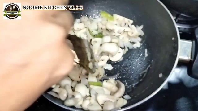 Butter Garlic Mushroom - A Simple and Delicious Side Dish || NOORIE KITCHEN VLOG || смотреть онлайн