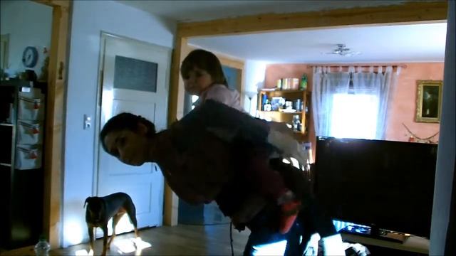 How to carry your baby in the Manduca baby carrier смотреть онлайн