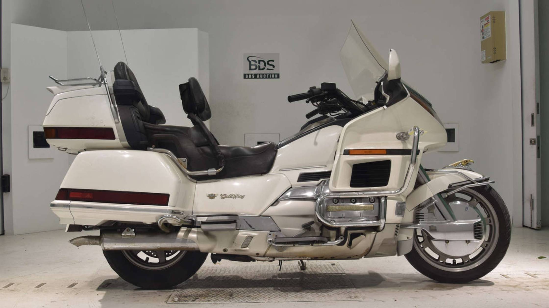 0283 - Honda GL1500SE - 1HFSC2246RA600434 смотреть онлайн