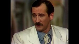 Я – фольклорный элемент, У меня есть документ  Я вообче могу отседа Улететь в любой момент!
