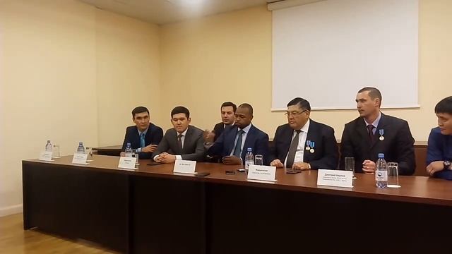 Рой Джонс в Крг пресс-конф смотреть онлайн