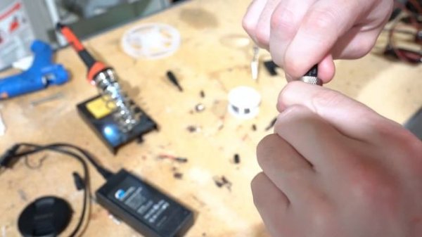 Replacing the Onewheel Pint Charger GX12-2 Terminal