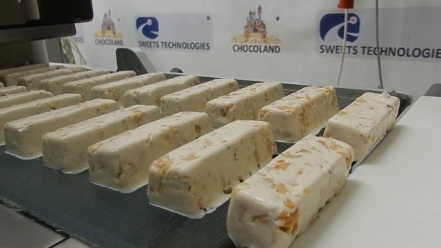 Nougat with nuts bars - produced by RFM-200 смотреть онлайн