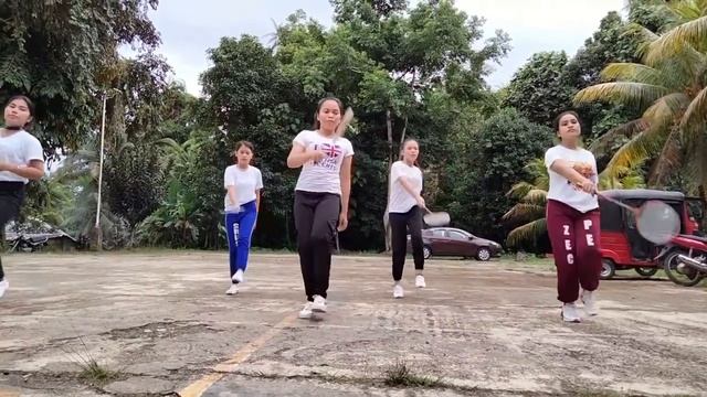 BADMINTON DANCE ROUTINE.