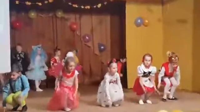 Концерт День мамы. В ДК Ильинское смотреть онлайн