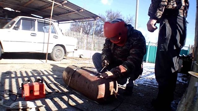 Мангал.Изготовление мангала из газового балона.... смотреть онлайн