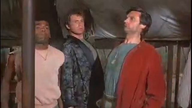 MASH 4077 - Frank velitelem смотреть онлайн