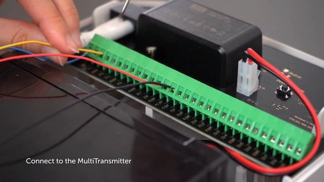 AJAX MultiTransmitter 3EOL | Connect Third Party Alarms to Ajax смотреть онлайн
