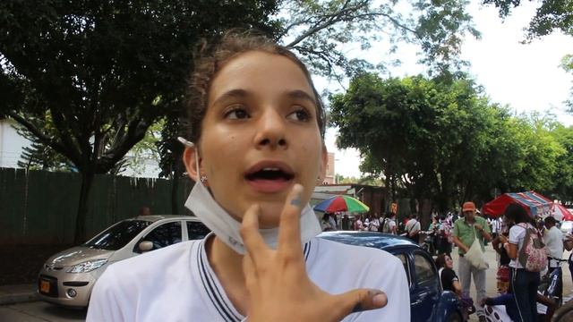 Continúan tomas en los colegios de Cali смотреть онлайн