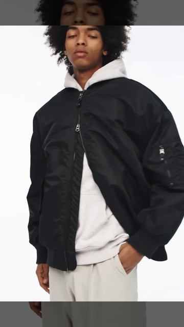 H&M Shiny Oversized Fit Bomber-Jacket Black Men смотреть онлайн