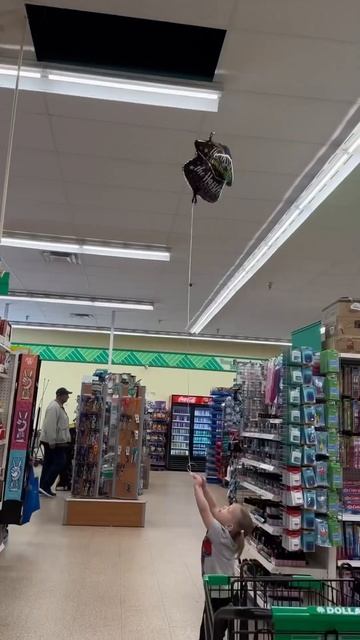 Come shopping with us for sports day at my kindergarteners school ⚽️🏀🏈🥎🏐 #dayinthelife смотреть онлайн