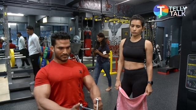 Priya Ahuja aka Rita Reporter of Taarak Mehta Ka Ooltah Chashmah’s WORKOUT regime in gym | Exclusiv смотреть онлайн
