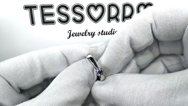 Кольцо с бриллиантом от бренда Tessorro