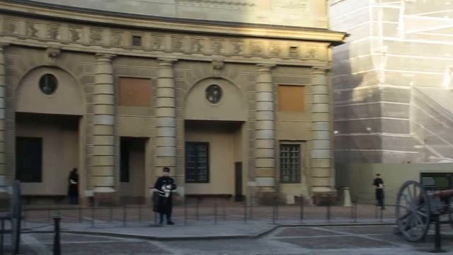 перед парадом у пушек королевский замок Стокгольм 9 1 2018 смотреть онлайн