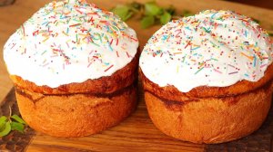 Влажные творожные, дрожжевые куличи на желтках. Мягкие, волокнистые.