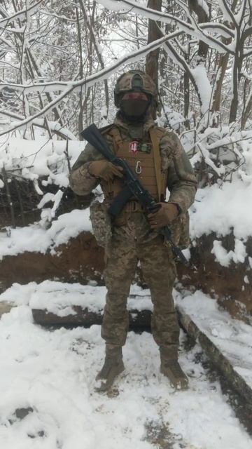 Український десантник... цитує вірш Т. Г. Шевченка "Як умру то поховайте" смотреть онлайн