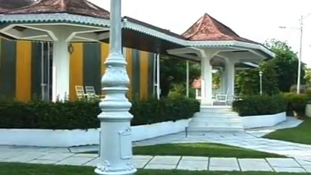 Istana Kota Lama смотреть онлайн