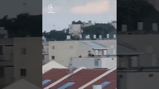 شاهد لحظه سقوط صواريخ القسام على إس_رائيل اليوم #فلسطين #حماس #إسرائيل смотреть онлайн