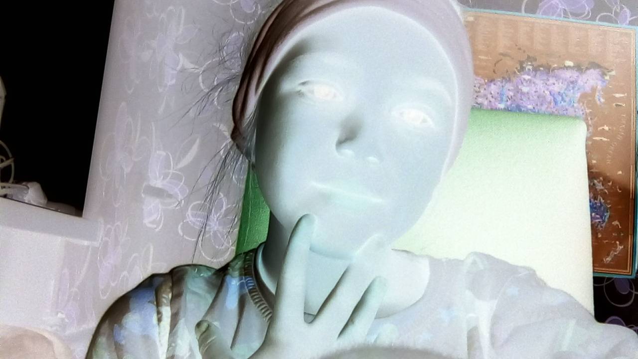 ПОЮ ЯРКИЙ ХУДИ смотреть онлайн