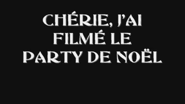 NOËL DANS LA JUNGLE -- CHÉRIE, J'AI FILMÉ LE PARTY DE NOËL смотреть онлайн