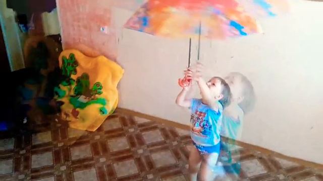 Чика - чика - чика Танцуем у зонтика 💃😜💖 (6 июня 2019 г.) смотреть онлайн