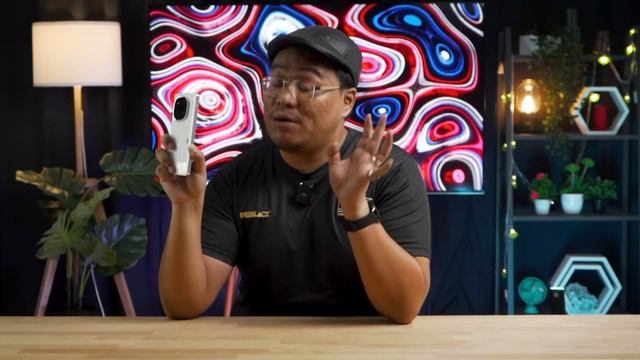 Pandang Pertama iQOO 12 - Peranti Snapdragon 8 Gen 3 Pertama смотреть онлайн