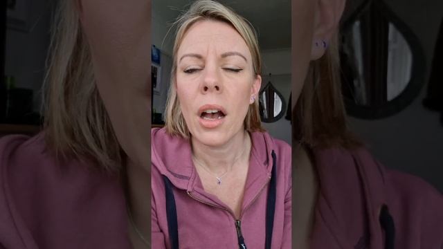 Teeth cleaning tips! #teeth #oralb #cleanteeth #smile #periodontaldisease #gums #dentalhygiene смотреть онлайн