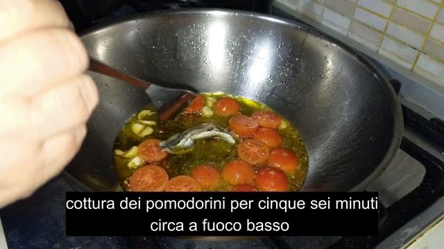 bieta da taglio con passata di pomodoro e acciughe in padella ricetta bieta da taglio in padella смотреть онлайн