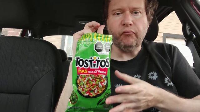 Tostitos Mas salsa verde chips white boy reaction 🤪 смотреть онлайн