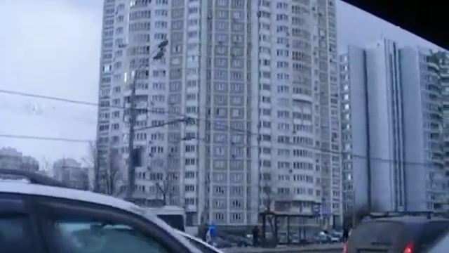 Звучит бардовская песня,едем с Толиком по Бирюлёво... смотреть онлайн