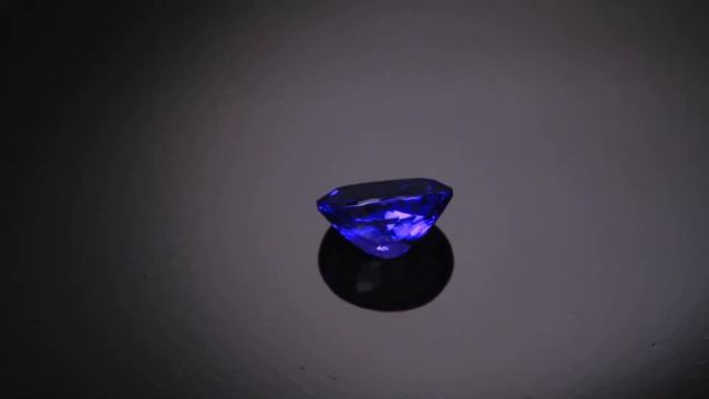 Fine Tanzanite Oval AAA 2.16 Carats смотреть онлайн