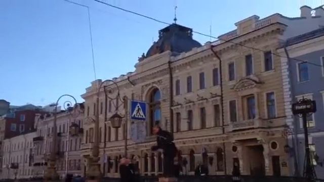 Трубач на улице смотреть онлайн