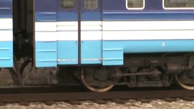 Гонка: ЭT2 электропоезд против ДР1A дизель-поезд / Race: ER2 EMU vs DR1 DMU смотреть онлайн