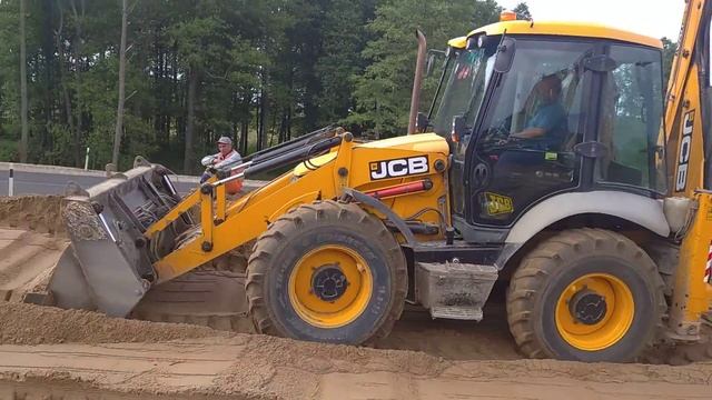 Spes texnika ekiskvator pagurishik, 3 CX смотреть онлайн