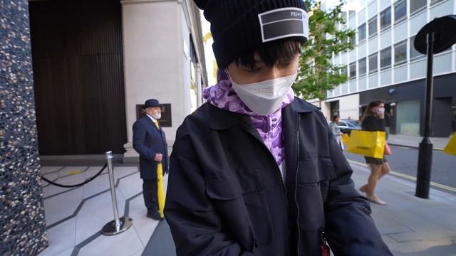 *FAKE* Jackie Chan x Bape Hoodie смотреть онлайн