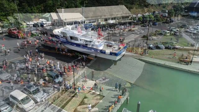 Bluefix Boatworks 73ft MANAKAI Launch смотреть онлайн