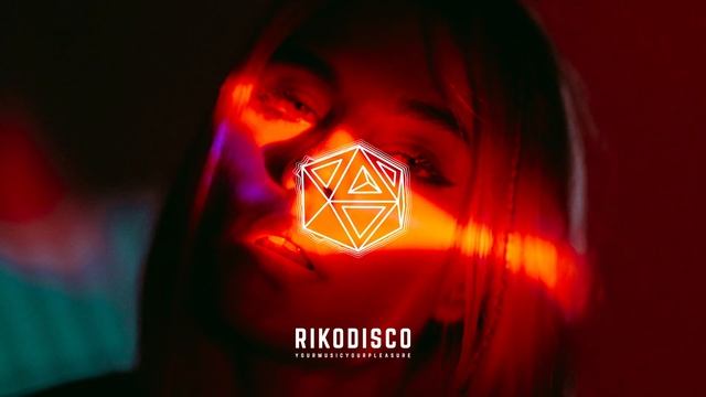 Santi & Tuğçe - Bulut (Martin Roth Remix) смотреть онлайн