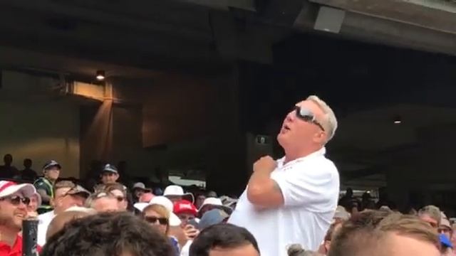 Barmy Army Kangaroo Song at the MCG смотреть онлайн