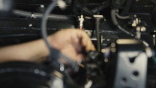 How to install rear extended brake lines on a 2022 Toyota Tundra смотреть онлайн